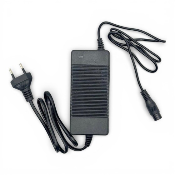 Cargador Batería R1-Hembra 42V-2Ah para Triciclo REXO