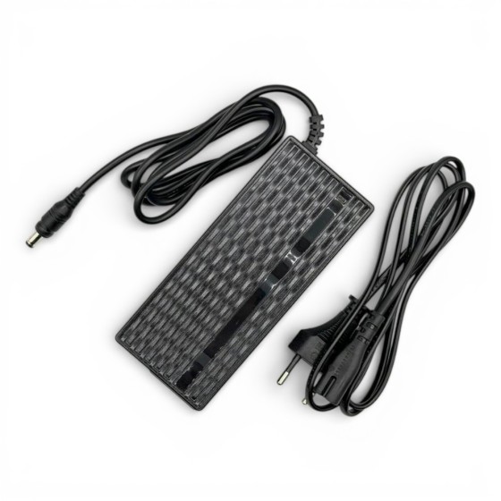 Cargador batería VR-2 hembra 42V 2Ah Warrior 36V