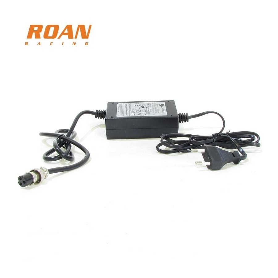 Cargador batería hembra 36V-1.5Ah - Motosapollo.com